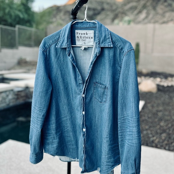 Frank & Eileen, EILEEN Denim Button Down Shirt - Picture 6 of 6